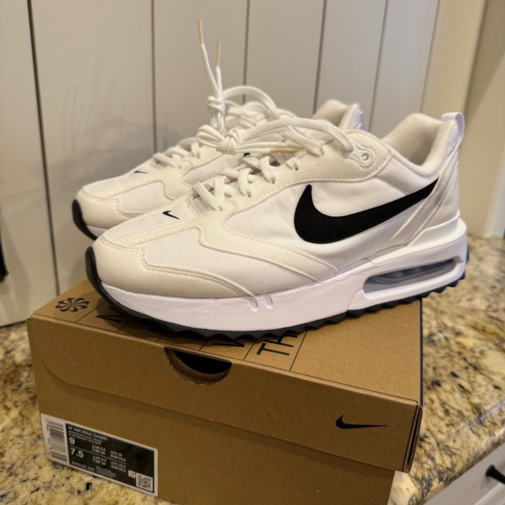 New Nike Air Max Dawn White Black Sneaker Shoes Size US 9W/7.5M